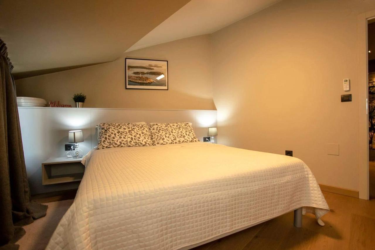 ˇdcˇ Modern Apartment Near The Church Rovinj Buitenkant foto