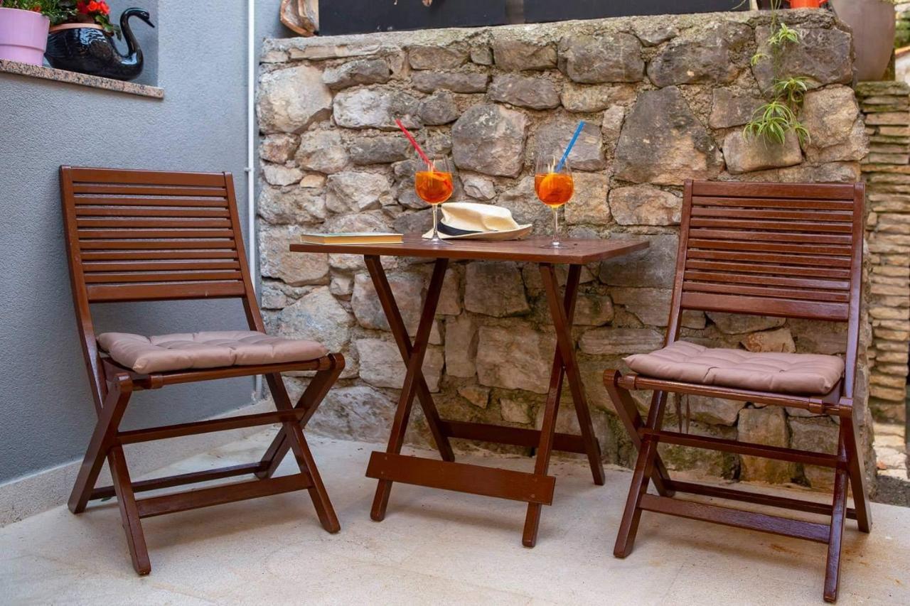 ˇdcˇ Modern Apartment Near The Church Rovinj Buitenkant foto