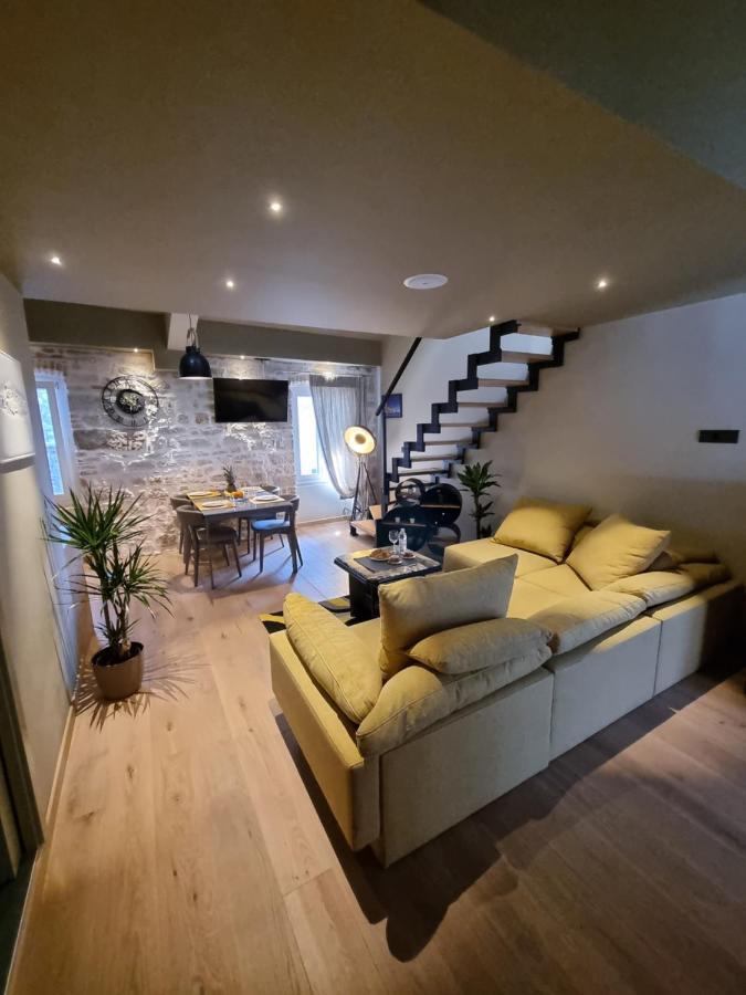 ˇdcˇ Modern Apartment Near The Church Rovinj Buitenkant foto